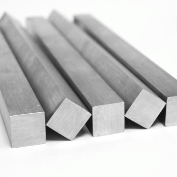 Квадрат нержавеющий 100х100 мм AISI 321 в наличии в Оренбурге